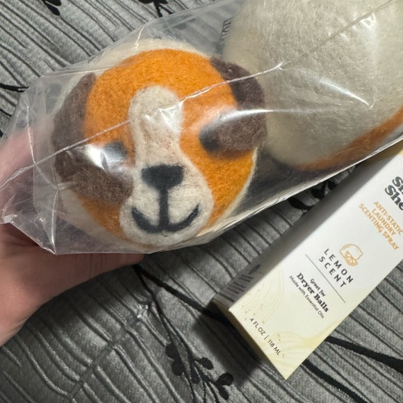Smart Sheep Wool Dryer Balls with Anti-Static Spray - Picture 2 of 3